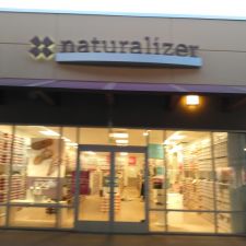 naturalizer outlet near me