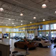 Carmax Car Dealer 3200 Harbor Blvd Costa Mesa Ca 92626 Usa