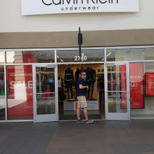 Calvin Klein Outlet - 2740 Livermore Outlets Dr Suite #726, Livermore, CA  94551