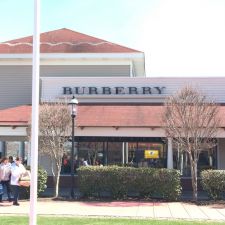 Burberry Outlet - 1 Premium, Outlet Blvd, Wrentham, MA 02093