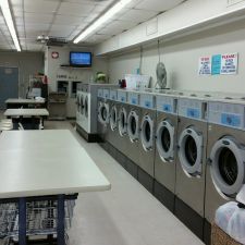 Highpark Dry Cleaners & Laundromat photo 2