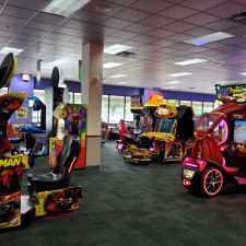 Chuck E. Cheese - 275 NJ-4 West, Paramus, NJ 07652, USA - BusinessYab