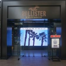 Hollister Co., 151 Los Cerritos Center 