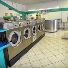 Sparklewash Laundromat photo 5