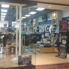 Dallas Cowboys Pro-Shop Outlet, 2500 Regent Blvd, DFW Airport