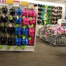 crocs store woodbury commons