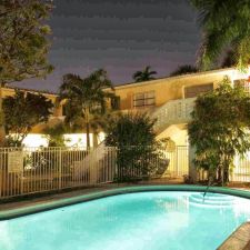 Eastward Strand Hotel in 4333 El Mar Dr, Lauderdale-By-The-Sea, FL ...