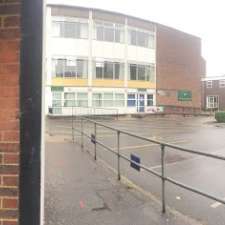 the-warwick-school-noke-dr-redhill-rh1-4ad-uk-hours-directions