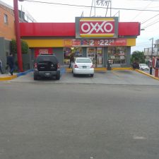 OXXO, Evangelina Elizondo 3592, Miramar, 22526 Tijuana, B.C., Mexico