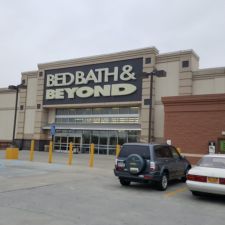 Bed Bath & Beyond in 500 E Sandford Blvd, Mt Vernon, NY 10550, USA