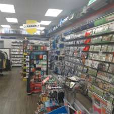 GameStop, 215 W Merrick Rd, Valley Stream, NY 11580, USA