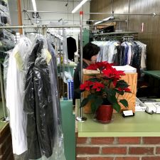 43 & K Cleaners & Laundromat photo 3