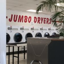 M 59 Coin Laundry & Dry Cleaners photo 5