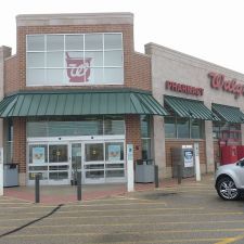 walgreens in menomonie wi