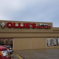 Ollie's Bargain Outlet - 609 Pittsburgh St, Uniontown, PA 15401, USA ...