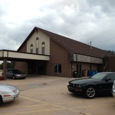 Crossroads Christian Church, 4310 N Monroe St, Hutchinson, KS 67502