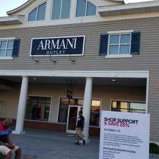 Armani Outlet Premium Wrentham Village - 1 Premium, Outlet Blvd Suite 115A,  Wrentham, MA 02093