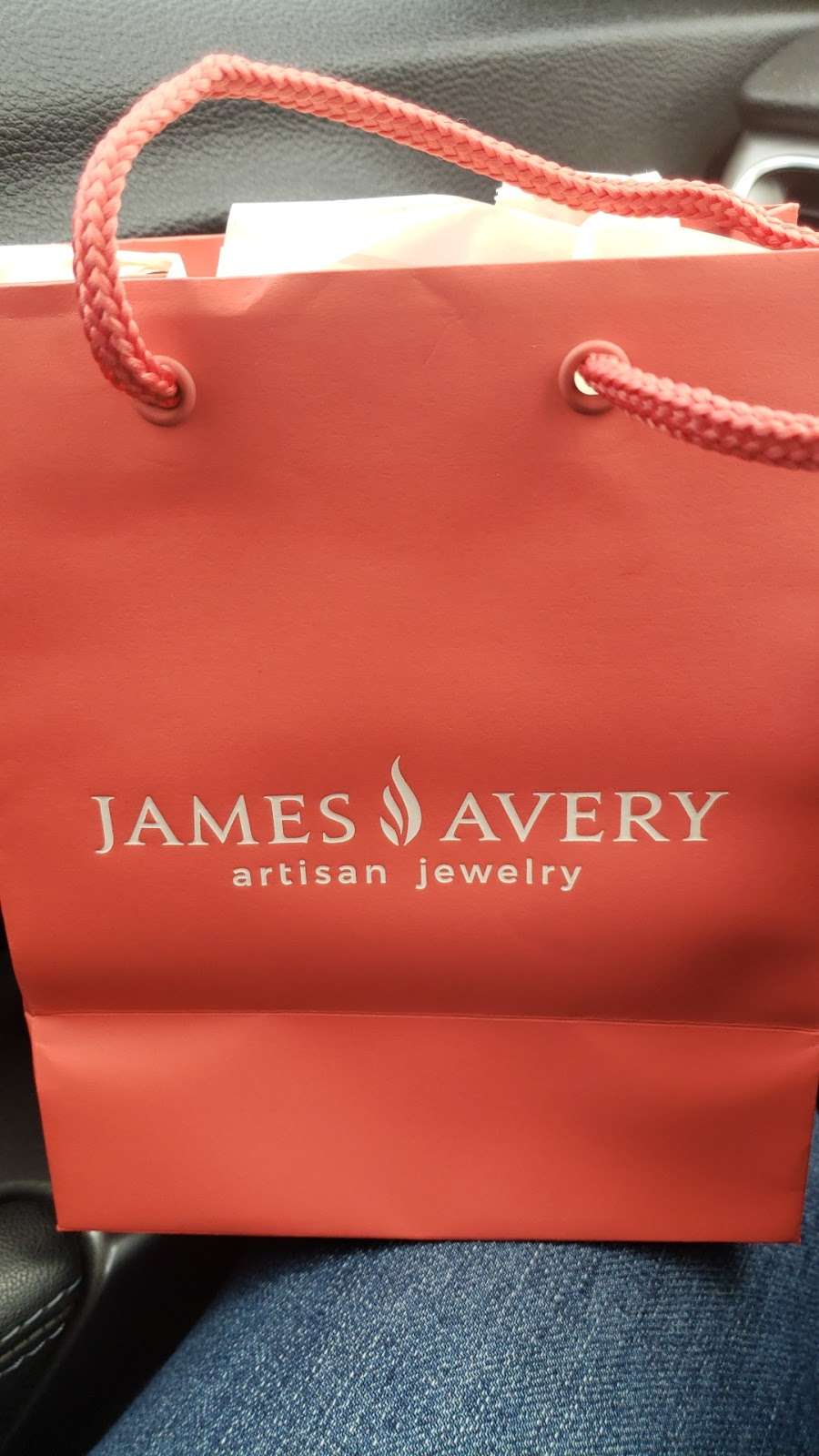 James Avery Artisan Jewelry | 415 W. Loop 1604 S, Ste. 132, San Antonio, TX 78253, USA | Phone: (210) 729-8785