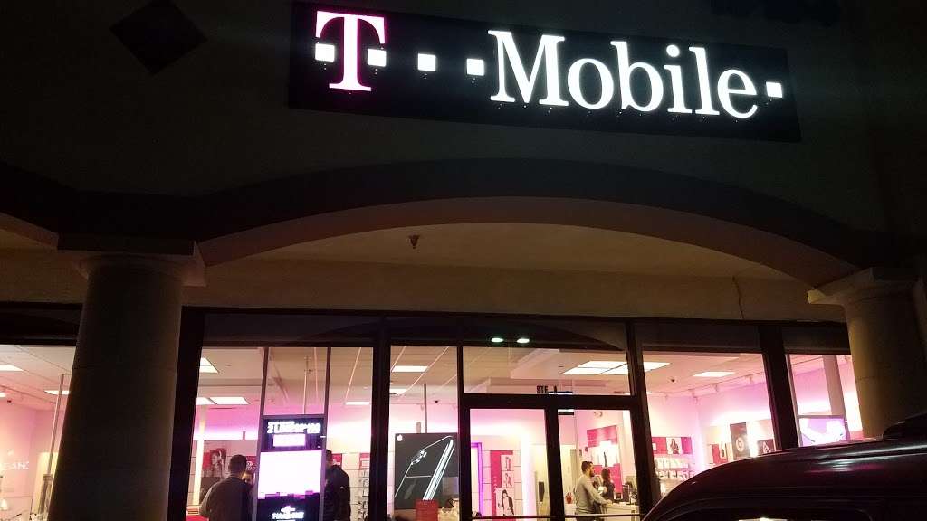 T-Mobile | 16184 E Foothill Blvd Ste A, Fontana, CA 92336, USA | Phone: (909) 823-2857