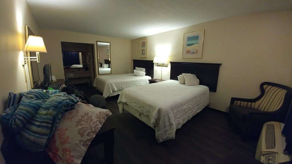 Budget Inn of DeLand | 2801 E New York Ave, DeLand, FL 32724, USA | Phone: (386) 736-3440