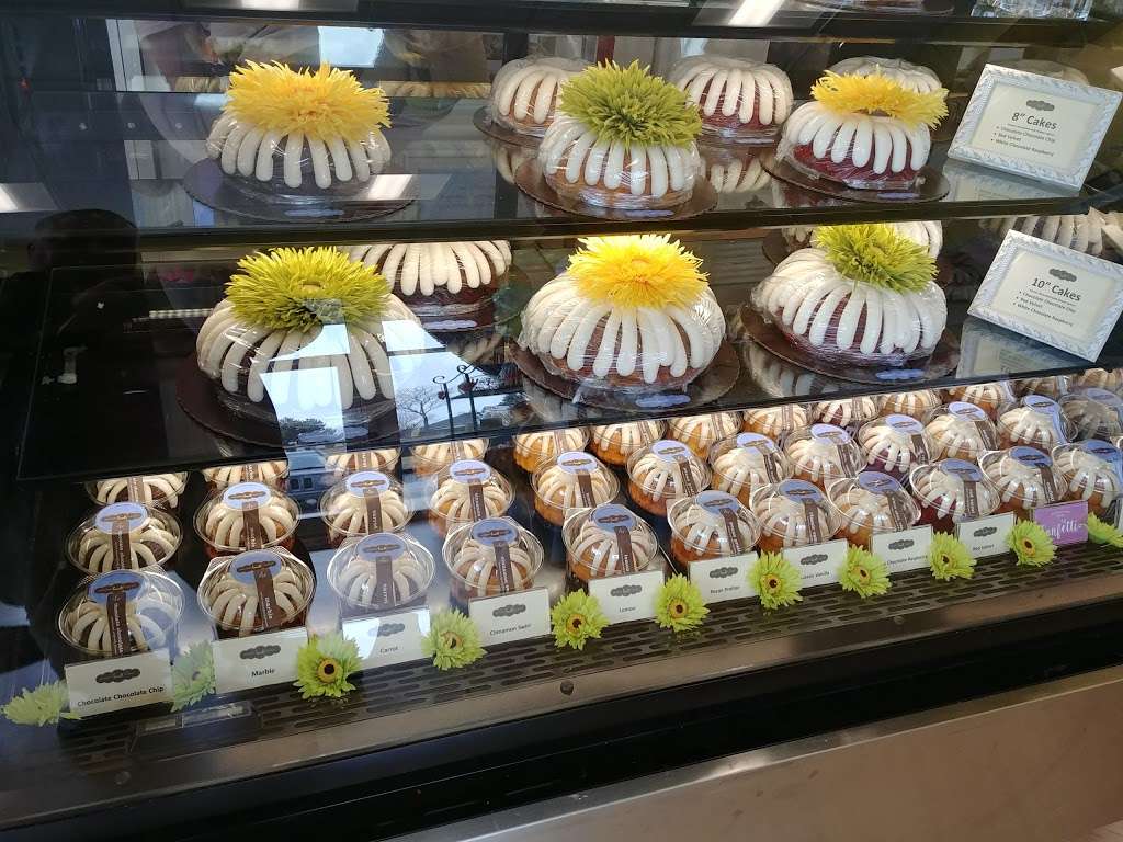 Nothing Bundt Cakes | 1086 Commons Dr, Geneva, IL 60134, USA | Phone: (630) 402-0311