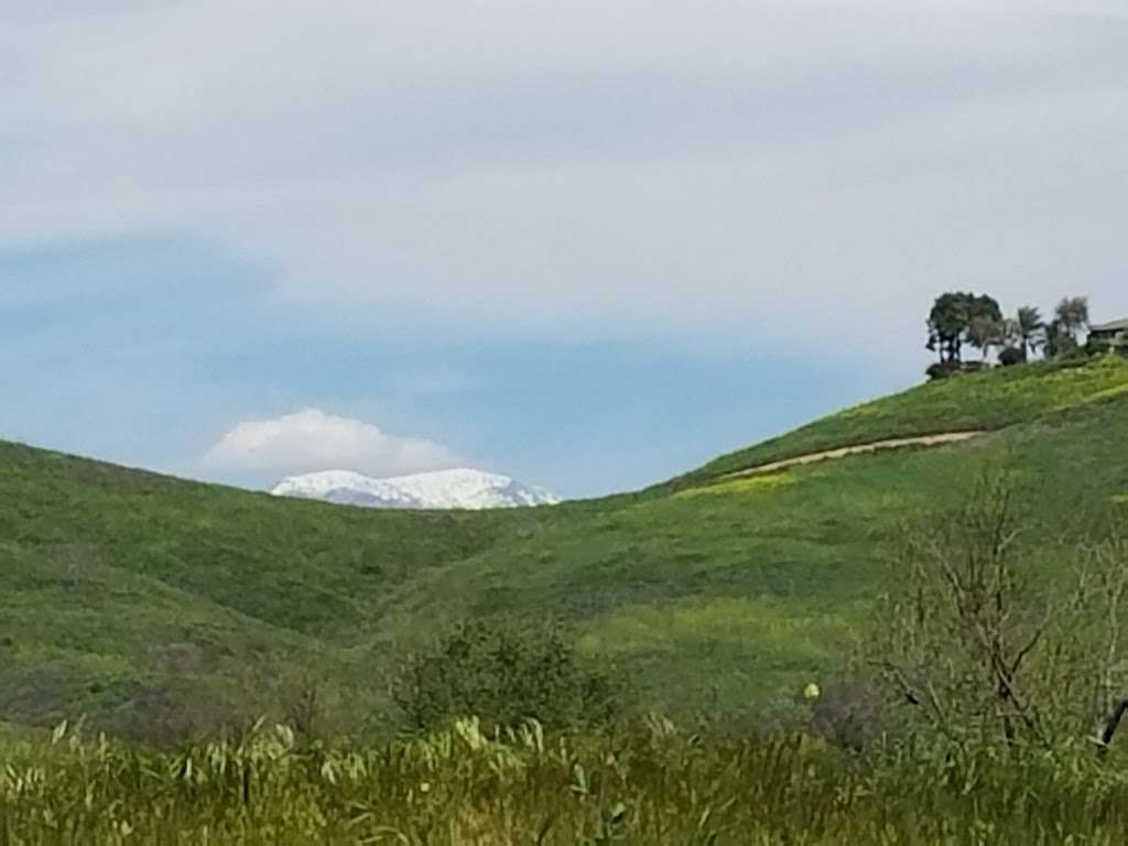 La Sierra Drive Trailhead | 13590 La Sierra Dr, Chino Hills, CA 91709, USA