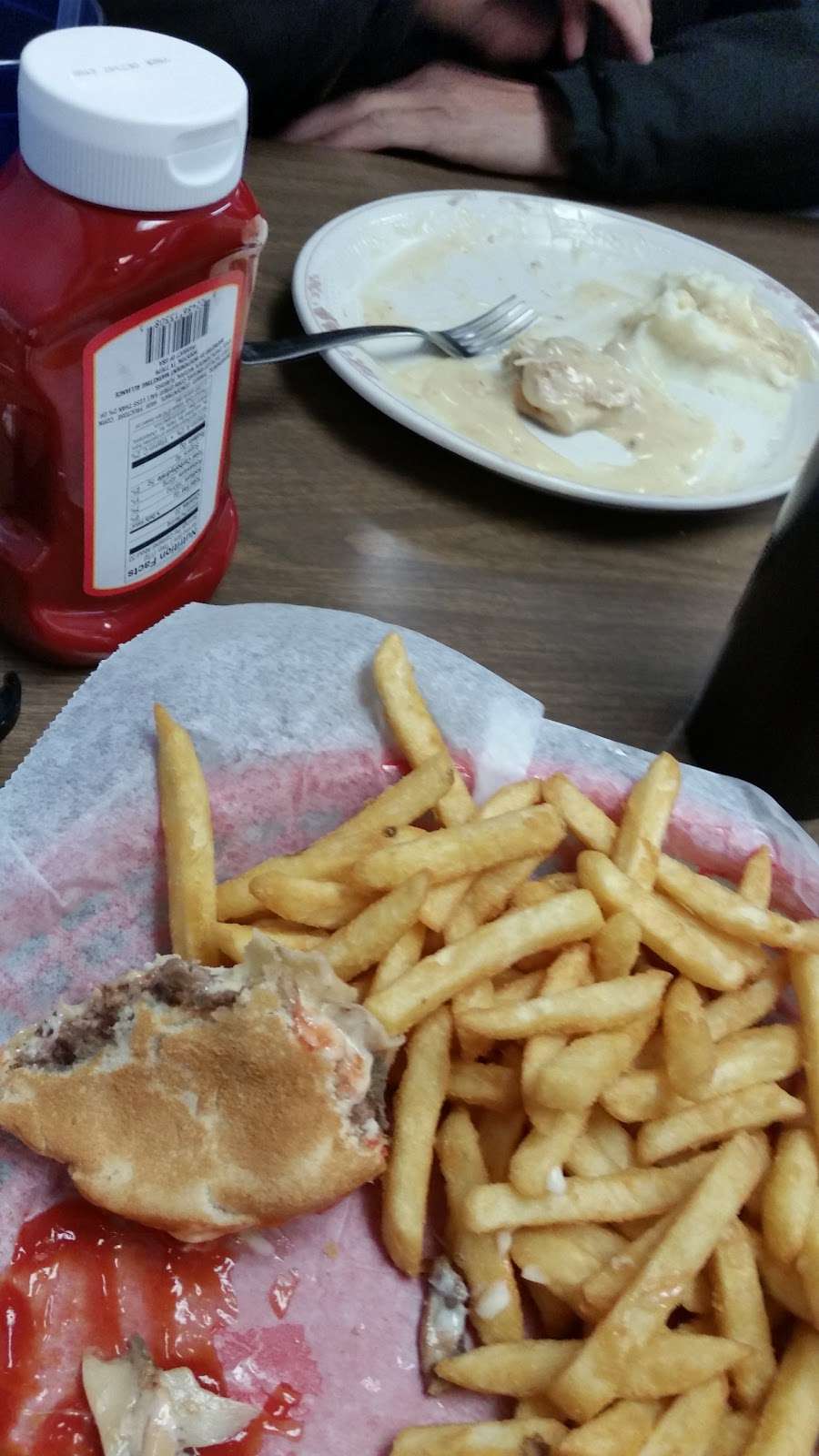 Cameo DriveIn Restaurant in 14091425 Carlisle Rd, Aspers, PA 17304, USA