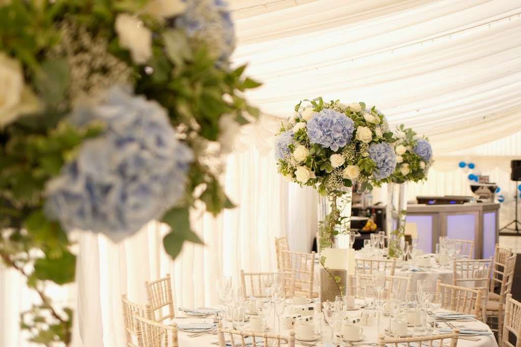 Elishas Floral Design | 43 Hatch Rd, Brentwood CM15 9PU, UK | Phone: 01277 295915