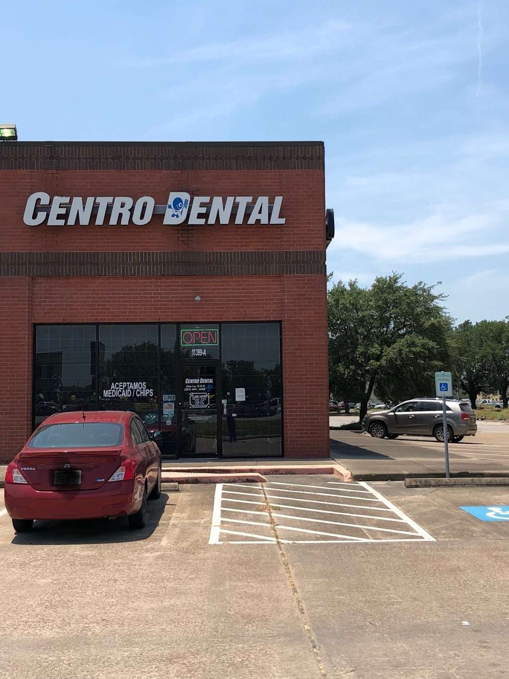 CENTRO DENTAL | 11399 Veterans Memorial Dr suit A, Houston, TX 77067, USA | Phone: (281) 444-4488