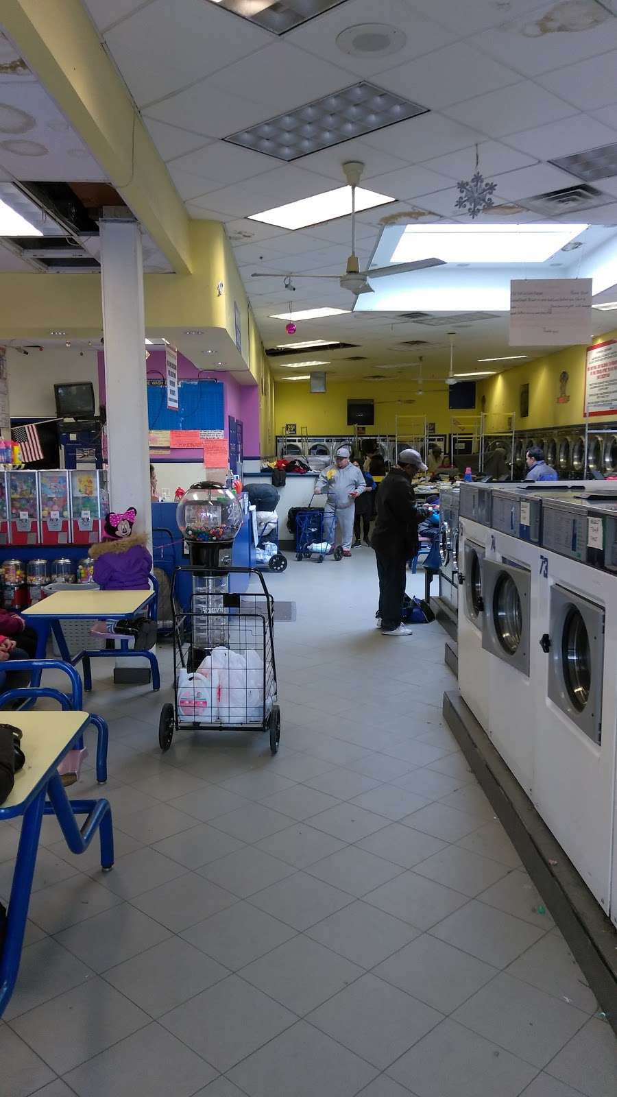 Wash & Dry Laundromat | 78-07 78th St, Woodhaven, NY 11421, USA | Phone: (718) 296-6466