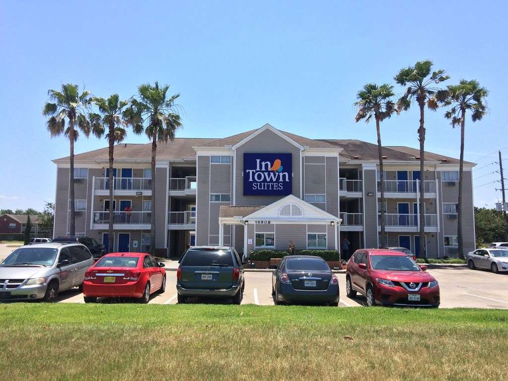 InTown Suites Extended Stay Houston TX - Cypress Station | 16909 Rolling Creek Dr, Houston, TX 77090, USA | Phone: (281) 587-1177