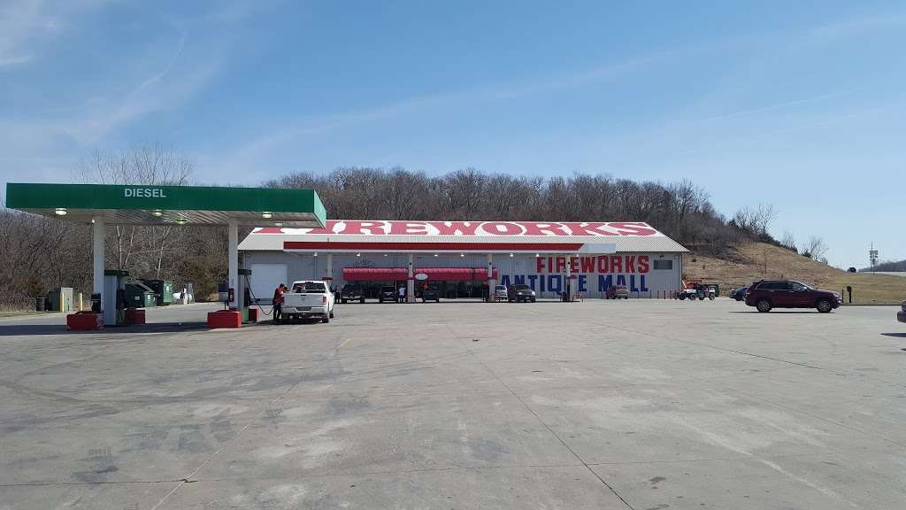 Trex Mart #11 | 4177 US-59, Savannah, MO 64485, USA | Phone: (816) 487-2222