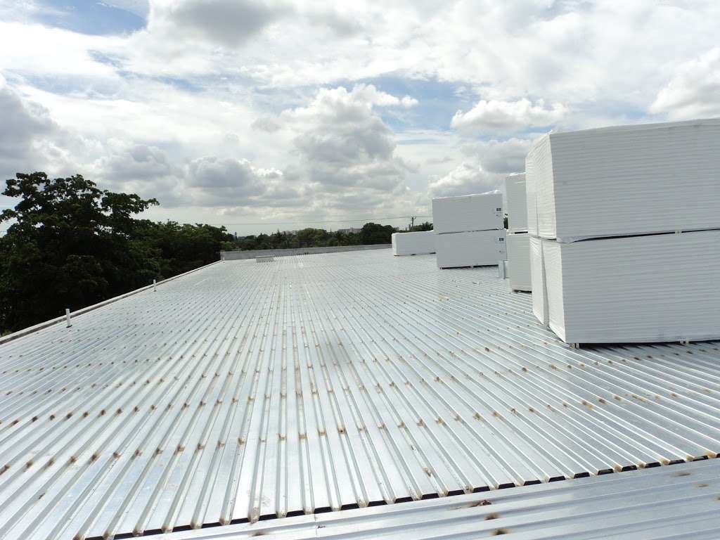 Kuzak Roof Maintenance | 4155 Aurora Rd bldg 2, Melbourne, FL 32934 | Phone: (321) 425-5891