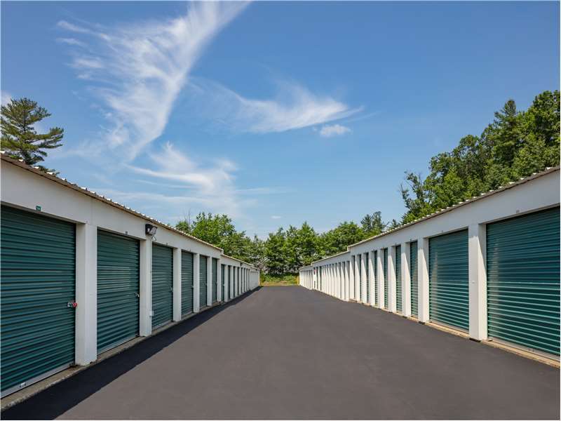 Extra Space Storage | 2 Scobie Pond Rd, Derry, NH 03038, USA | Phone: (603) 432-8993