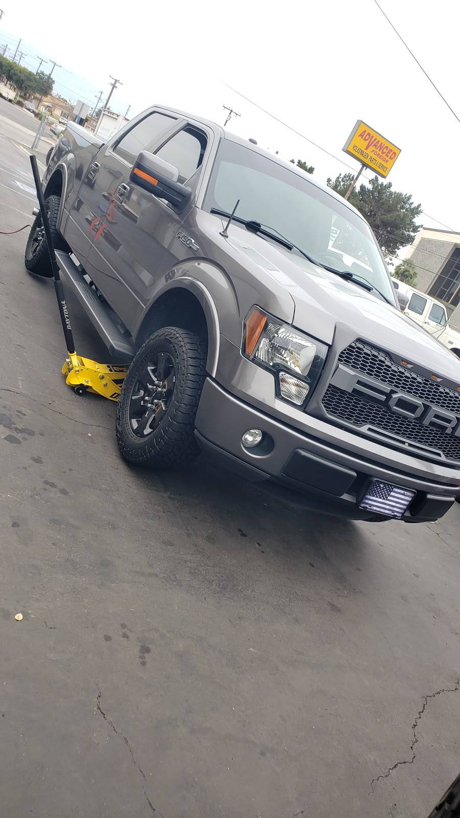 Hermanos Tires Llc | 13820 Shoemaker Ave, Norwalk, CA 90650, USA | Phone: (562) 202-3411