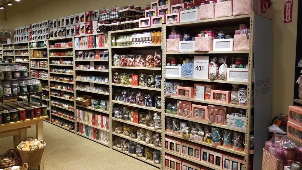 Yankee Candle | 537 Monmouth Rd, Jackson, NJ 08527 | Phone: (732) 833-1536