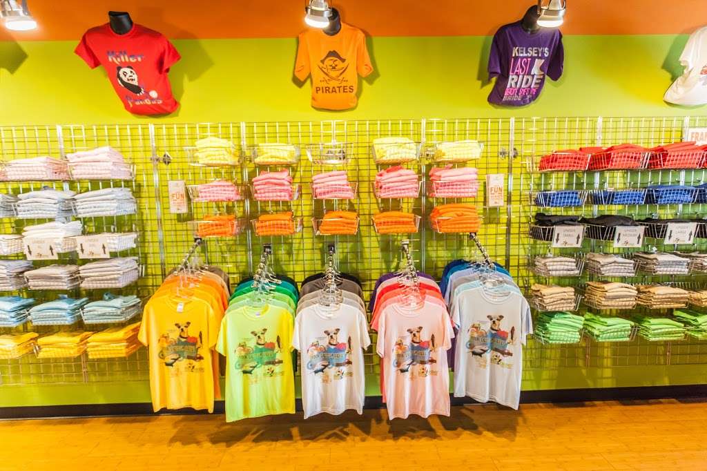 Big Frog Custom T-Shirts & More of Kansas City | 9022 NW Skyview Ave, Kansas City, MO 64154, USA | Phone: (816) 382-3764