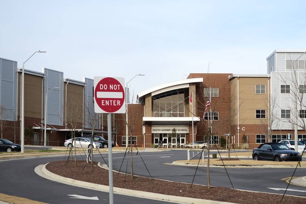 South Garner High School | 8228 Hebron Church Rd, Garner, NC 27529 | Phone: (919) 694-7711