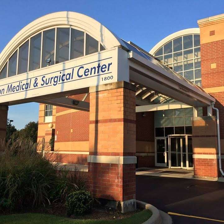 Suburban Orthopaedics | Ashton Surgical Center, 1800 McDonough Rd, Hoffman Estates, IL 60192, USA | Phone: (847) 742-7272