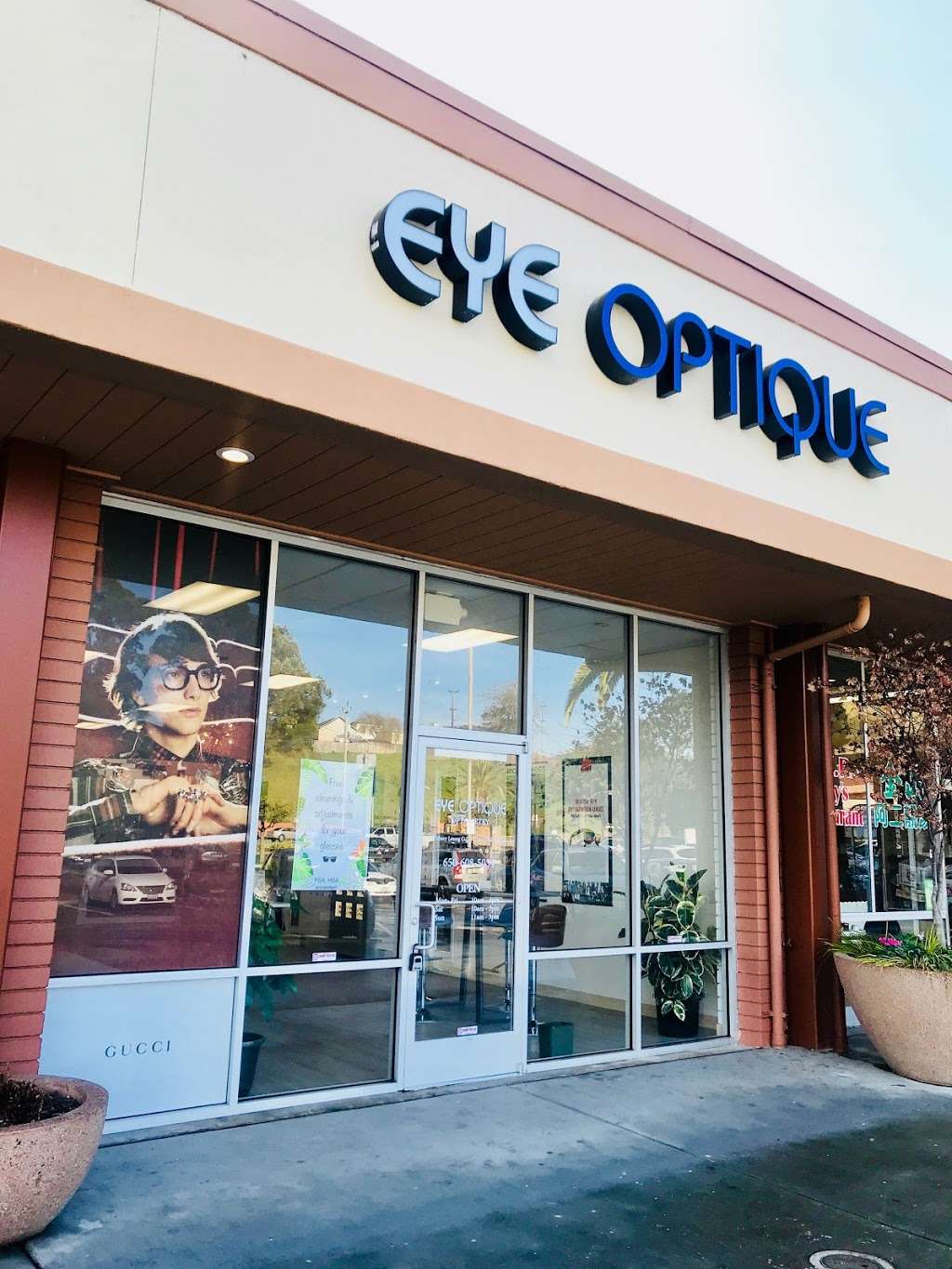 eye optique Optometry | 119 Hickey Blvd, South San Francisco, CA 94080, USA | Phone: (650) 608-5034