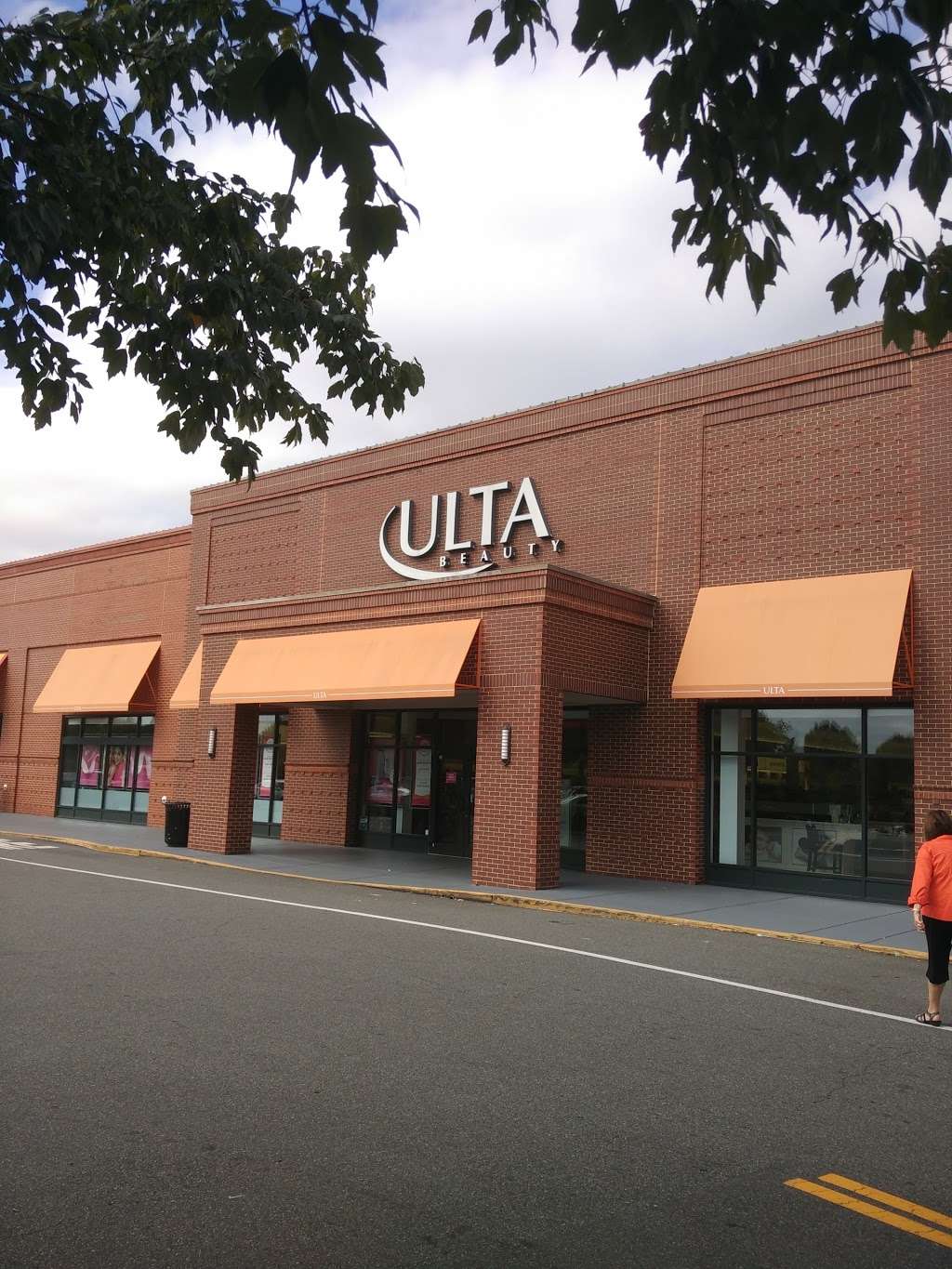 Ulta Beauty | 236 S Sharon Amity Rd, Charlotte, NC 28211, USA | Phone: (704) 442-8404
