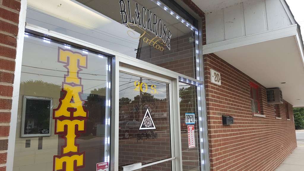 Black Rose Tattoo | 20 S Gilbert St, South Elgin, IL 60177 | Phone: (847) 841-1941