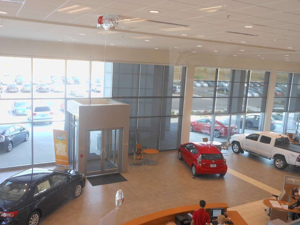 Hendrick Toyota Merriam | 9505 W 67th St, Merriam, KS 66203, USA | Phone: (913) 800-5368