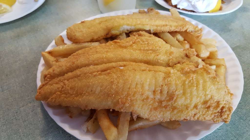 Bigelows New England Fried Clams | 79 N Long Beach Rd, Rockville Centre, NY 11570, USA | Phone: (516) 678-3878