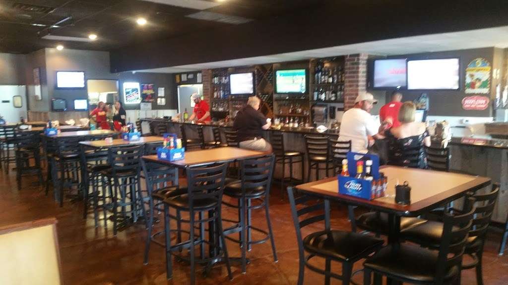 Legends Sports Grill | 6011 W Main St b106, League City, TX 77573 | Phone: (832) 932-3974