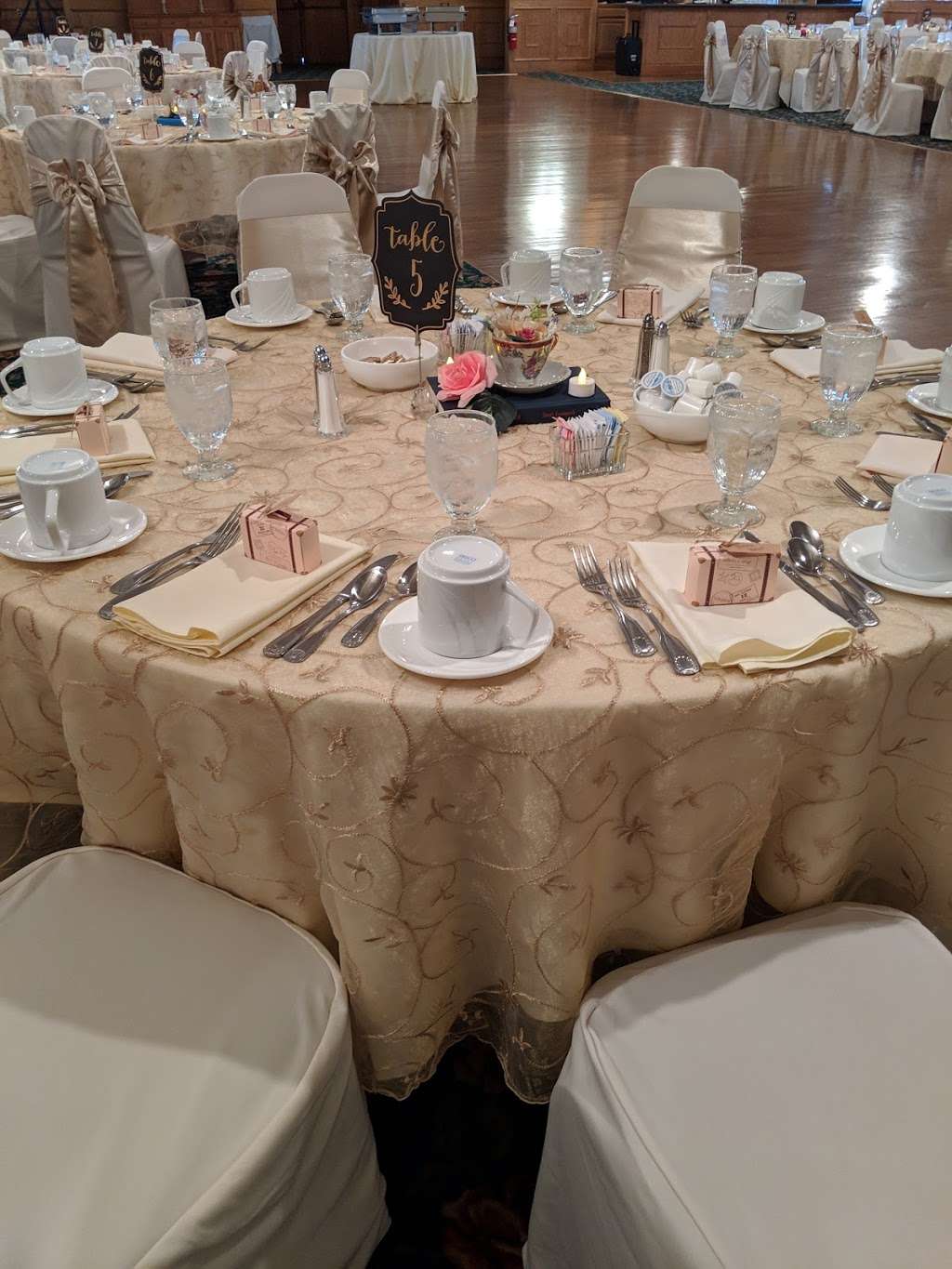 Perfect Parties/Luxury Linens | 2 Pittsburgh Ave, Nashua, NH 03062, USA | Phone: (603) 883-3878