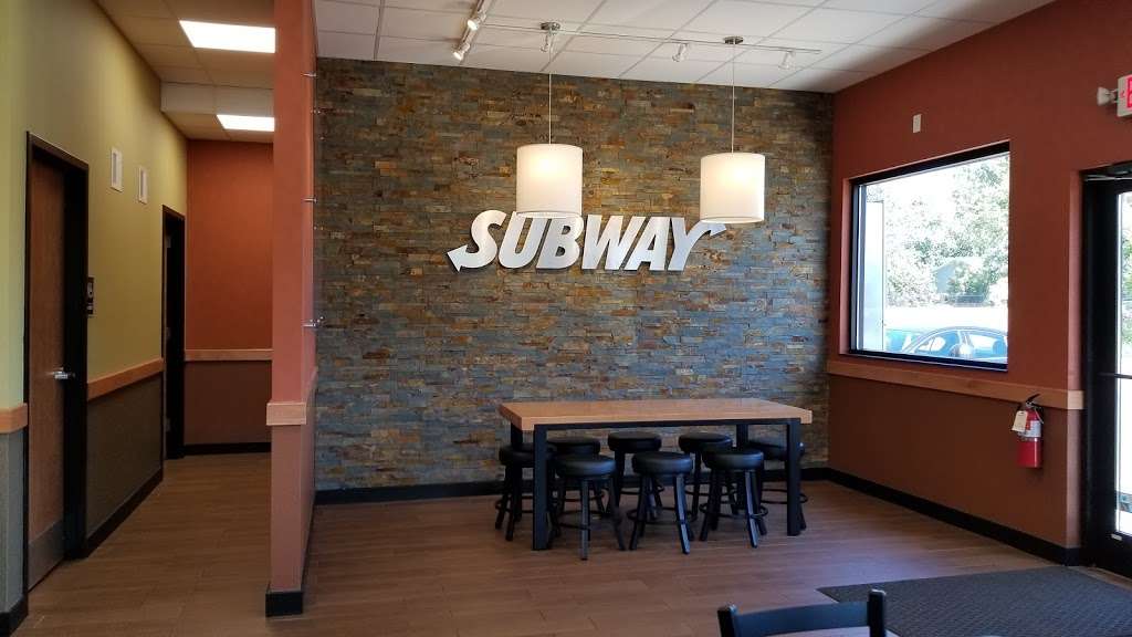 Subway Restaurants | 1660 15th Ave, Union Grove, WI 53182, USA | Phone: (262) 878-7897