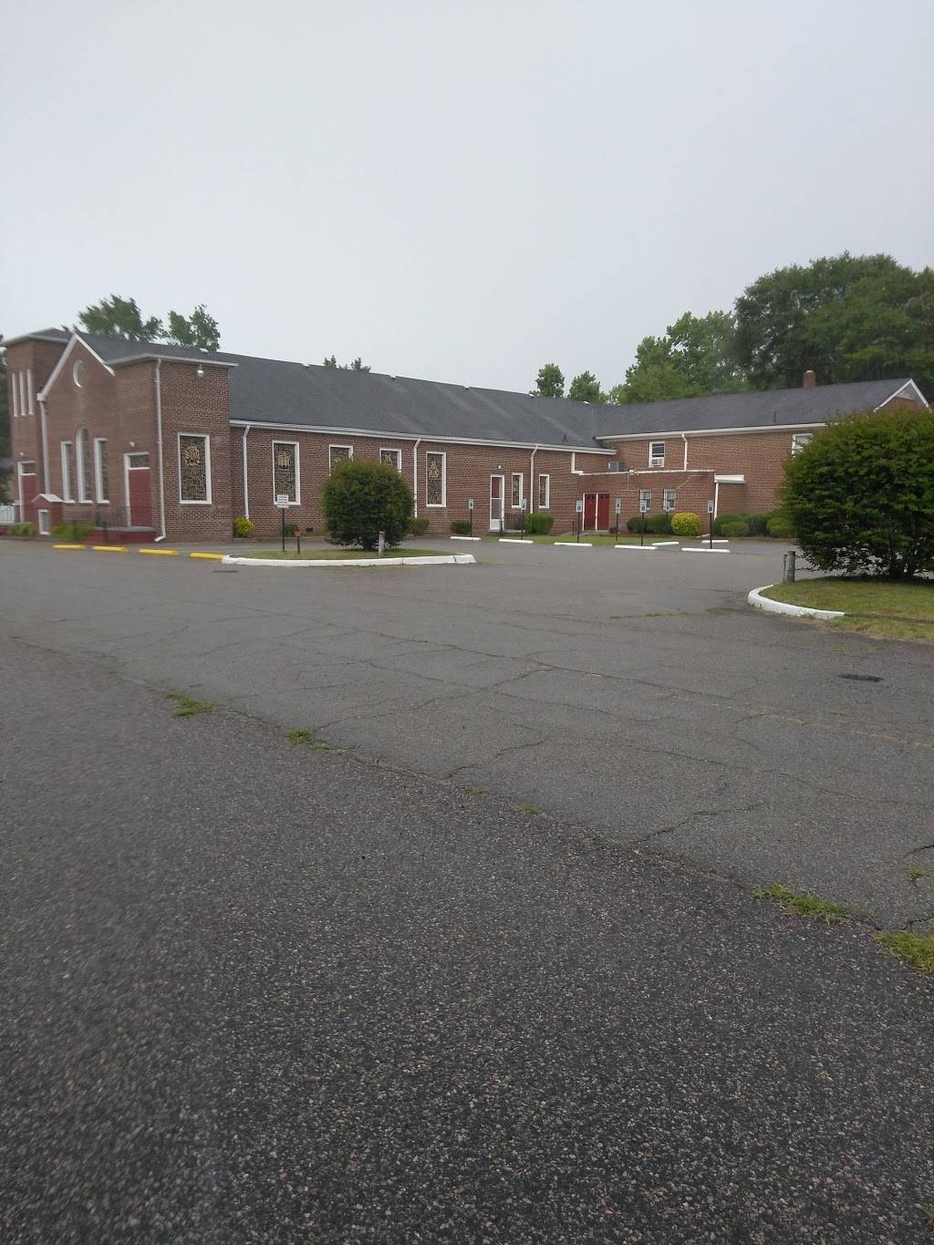 Divine Baptist Church | 2917 Old Galberry Rd, Chesapeake, VA 23323, USA | Phone: (757) 487-0105