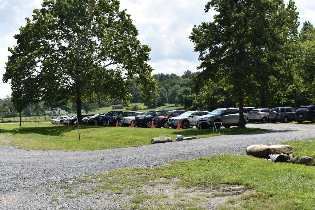 Lower Old Rag Parking Lot & Fee Station | 2577 Nethers Rd, Etlan, VA 22719, USA