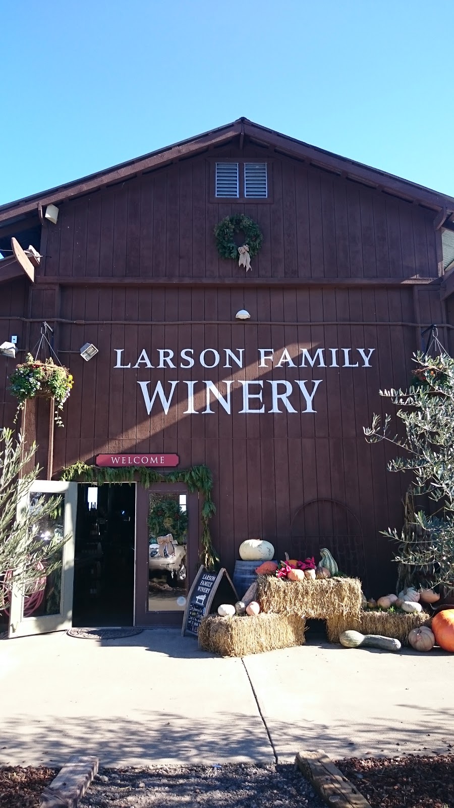 Larson Family Winery | 23355 Millerick Rd, Sonoma, CA 95476, USA | Phone: (707) 938-3031